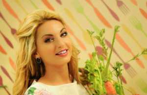 Moderatorja sybukur se shpejti do te behet nene