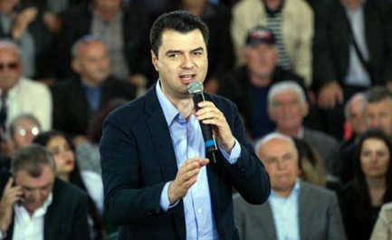 Ambasadat thirrje qytetareve: Shmangni sheshin dhe protesten