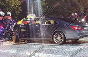 Aksidentohen 2 makina luksoze ne mes te bulevardit