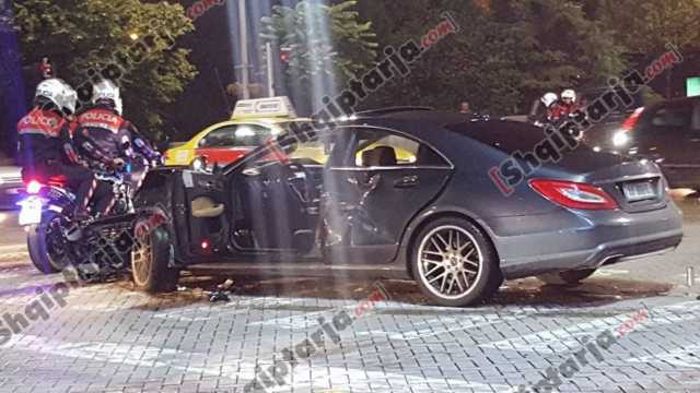 Aksidentohen 2 makina luksoze ne mes te bulevardit