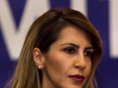 Zyrtari amerikan Hoyt Brian Yee takon Majlinda Bregun, mbështesin paketën e McAllister