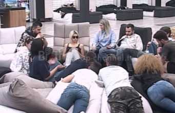 Plas sherri midis shoqeve shkodrane