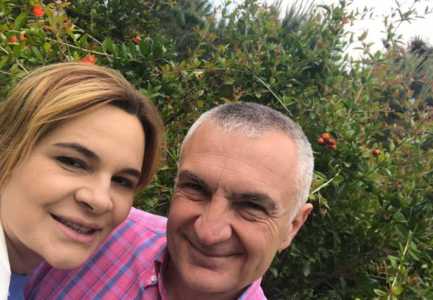 Kryemadhi: Moti nuk premton një ditë të bukur, por unë e zbukurova me yllin që më ndriçon