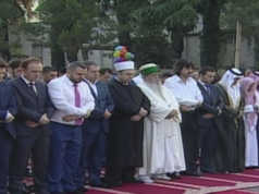 Bajrami, falja te sheshi “Skenderbej”