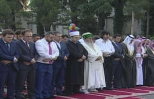 Bajrami, falja te sheshi “Skenderbej”