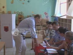 Gianni De Biasi voton ne njesine 3, te xhamlliku