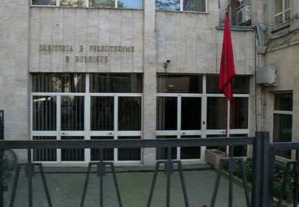 Ish-drejtoret e Burgjeve reagojne per shkarkimin e tyre