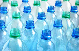 Si ndikon riperdorimi i shisheve plastike ne shendetin tone