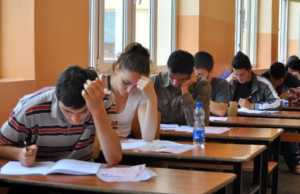 Maturantet zhvillojne sot provimin e matematikes me 25 pyetje