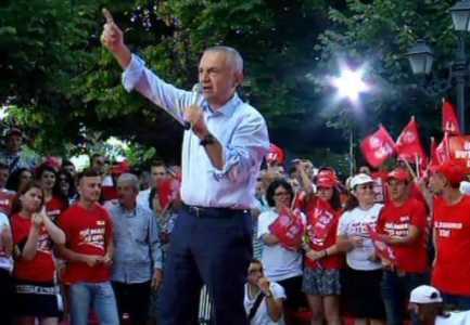 Meta sulmon PS nga Berati: Kush pi doping mendon se është i fortë