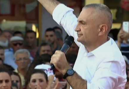 Deklarata e ashpër e Metës: “Do armatos popullin nëse nuk kapen kriminelet”