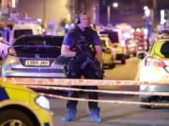 Lajm i fundit: Kamioni përplas besimtarët pranë një xhamie në veri të Londrës