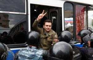 Policia ruse arreston kritikun e Putin, Navalny para protestës së Moskës