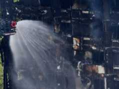 Zjarri në Londër: Vazhdojnë kërkimet nën renojat e kullës për të gjetur të zhdukurit