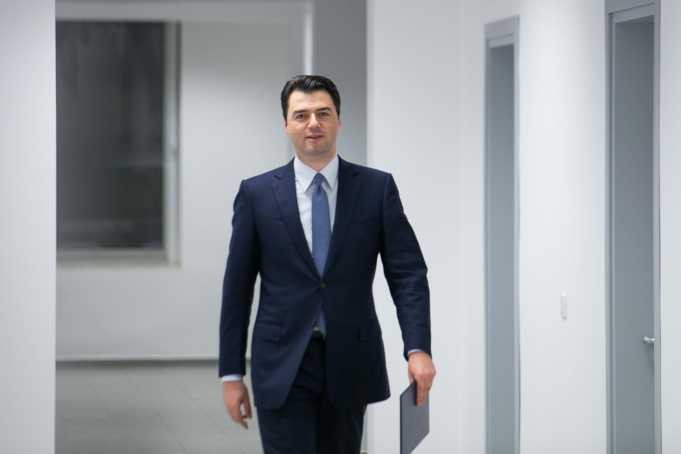 LAJM I FUNDIT/ Lulzim Basha takim me Donald Trump në SHBA