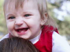 Studiuesit! Femijet qe qeshin me shume jane me te zgjuar