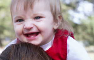 Studiuesit! Femijet qe qeshin me shume jane me te zgjuar