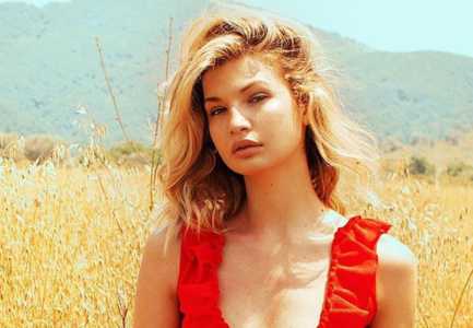 Stella Sallaku, inxhinierja qe u be stiliste me fame