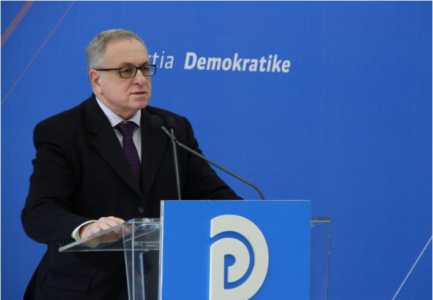 Tritan Shehu denoncon publikisht vjedhjen masive të votave