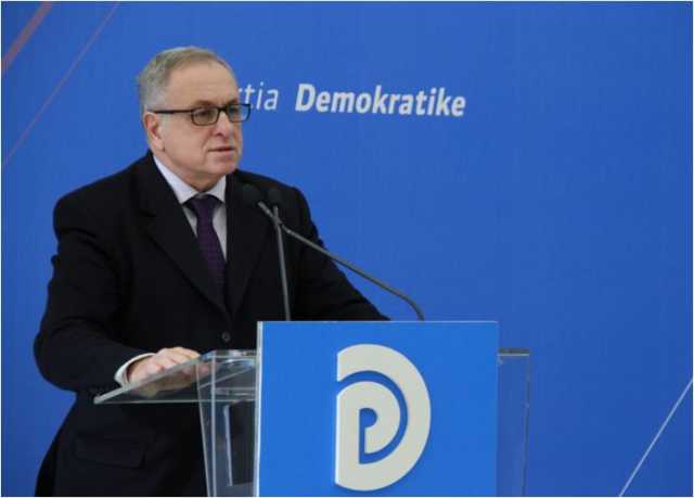 Tritan Shehu denoncon publikisht vjedhjen masive të votave