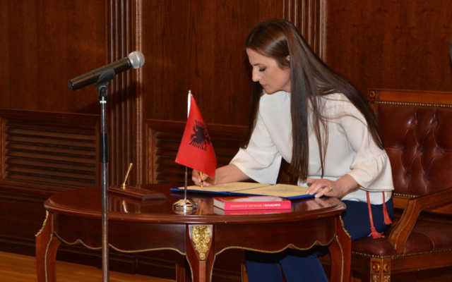 Ministrat teknike fillojne shkarkimet nga puna