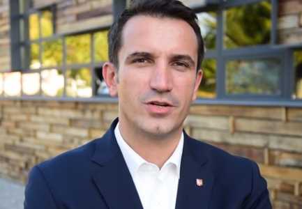 Veliaj: Pakete orientimi per studentet e rretheve