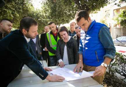 Tirane, nis ndertimi i korsive per bicikleta te “Zogu I”