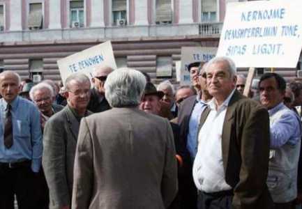 Dosjet e 400 ish-të përndjekurve që u mungojnë dokumentet