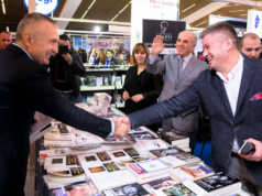 Meta viziton Panairin e 20-te te librit